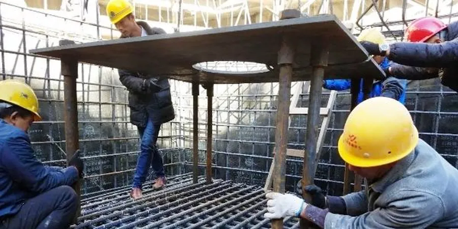 Illustrative image of Base isolation seismic design in Irvine